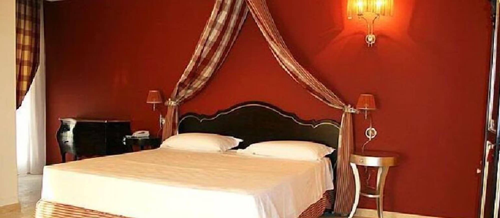 Palace Hotel Весте Екстериор снимка