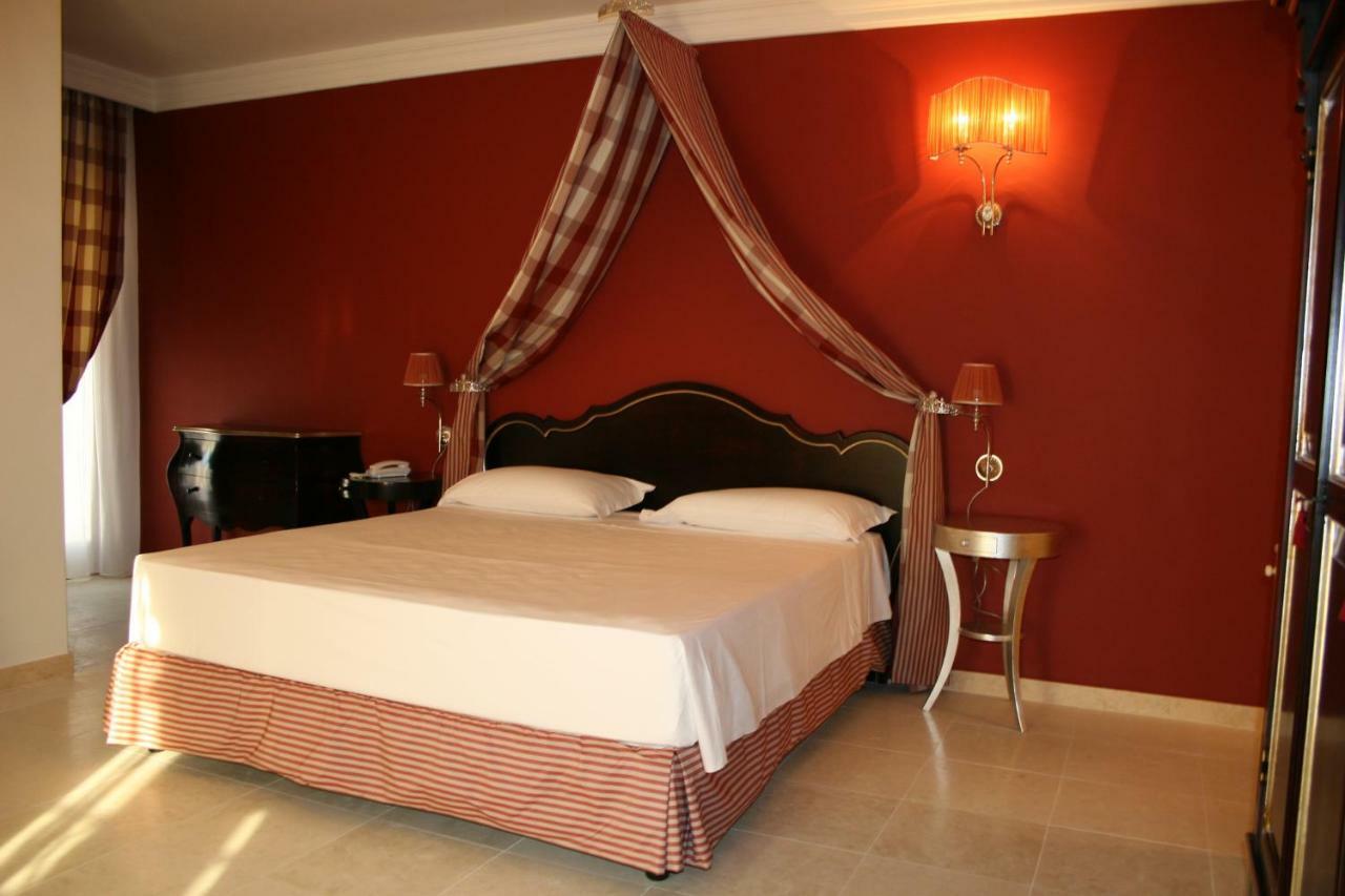 Palace Hotel Весте Екстериор снимка